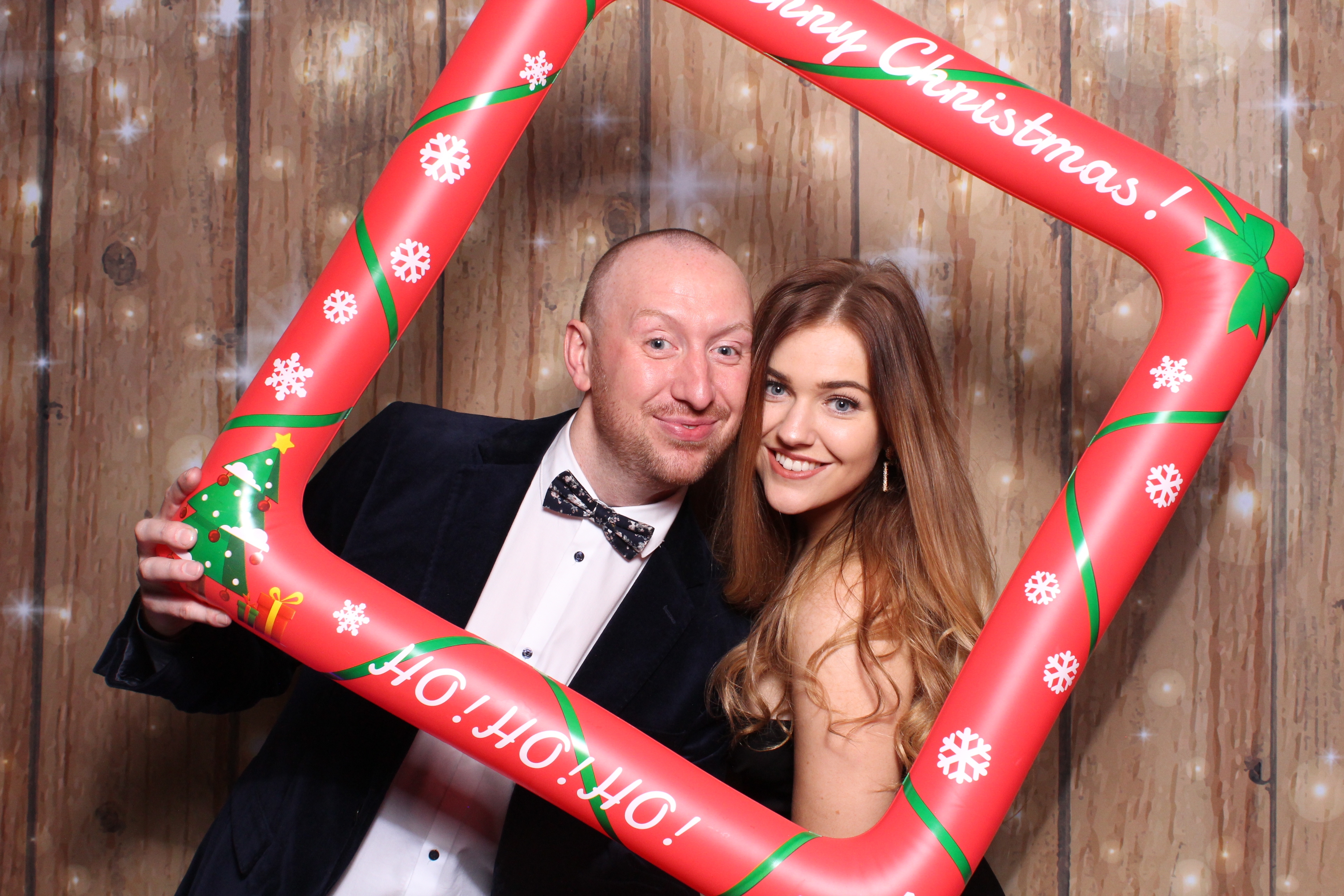 Tes Christmas party  | View more photos from the event at gallery.magicimages.uk/u/MagicImages/Tes-Christmas-party